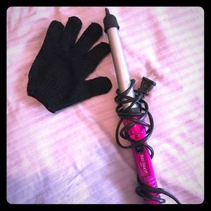 Bed head curling wand with glove